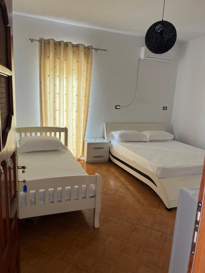 Rooms For Rent Habipi Vlorë 外观 照片