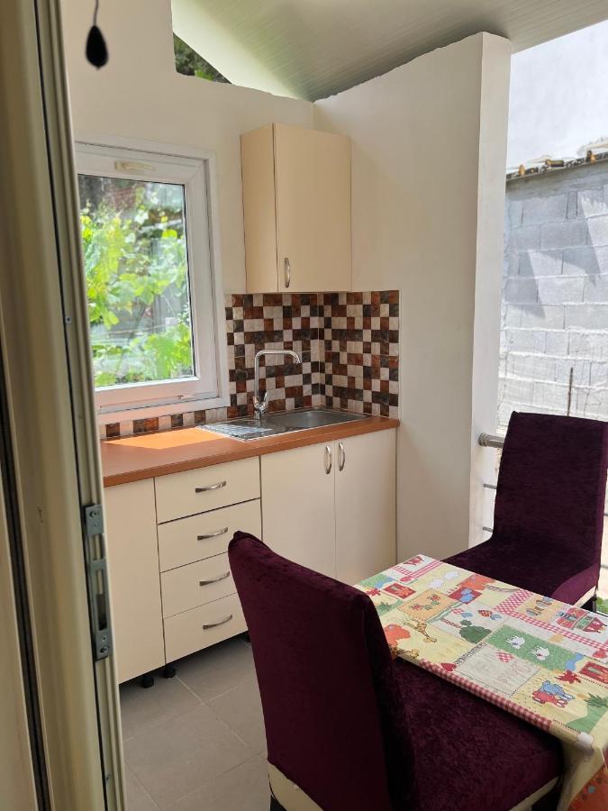 Rooms For Rent Habipi Vlorë 外观 照片