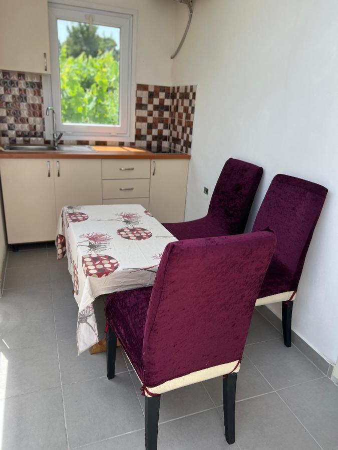 Rooms For Rent Habipi Vlorë 外观 照片